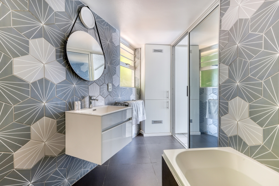 2 Bedroom Property for Sale in Clifton Western Cape